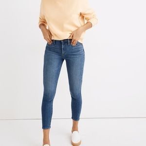Madewell Curvy High-Rise Skinny Crop Jeans
